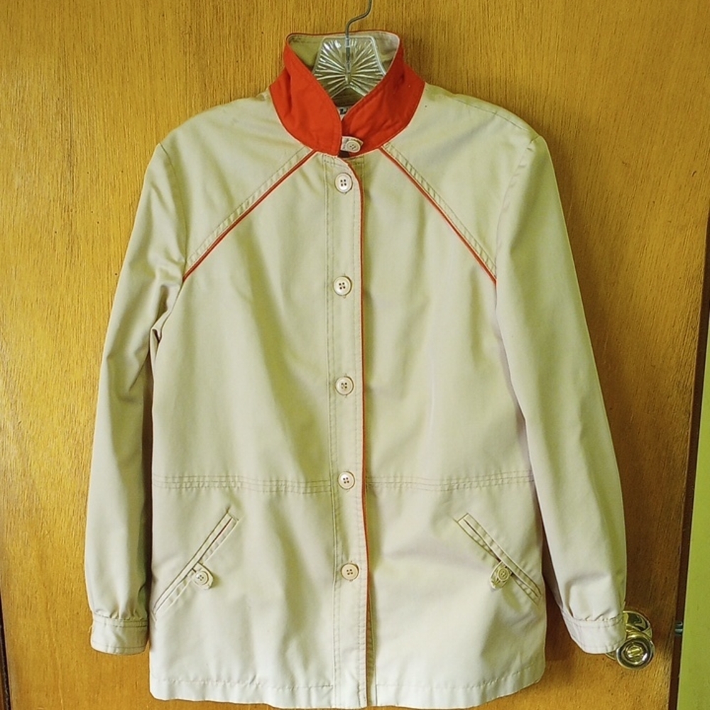 Hampton Court. Size 10, Tan & Red Lined Lightweight All-Weather Jacket w/Pockets